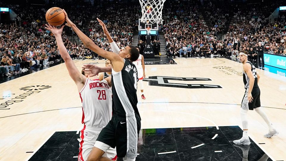 Cedi Osman’lı Spurs, Alperen Şengün’lü Rockets’ı uzatmada yendi