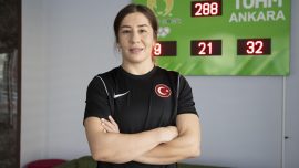 ‘İlklerin kadını’ milli güreşçi: Yasemin Adar Yiğit