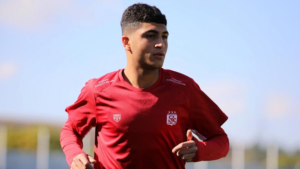 Sivassporlu Yunus Emre’nin hedefi Real Madrid