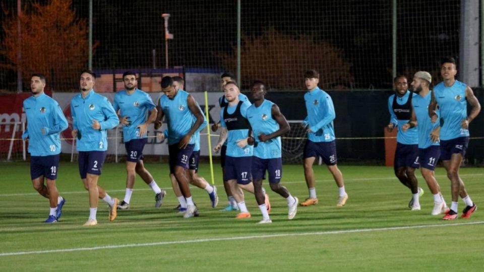 Alanyaspor Galatasaray maçının hazırlıklarına başladı