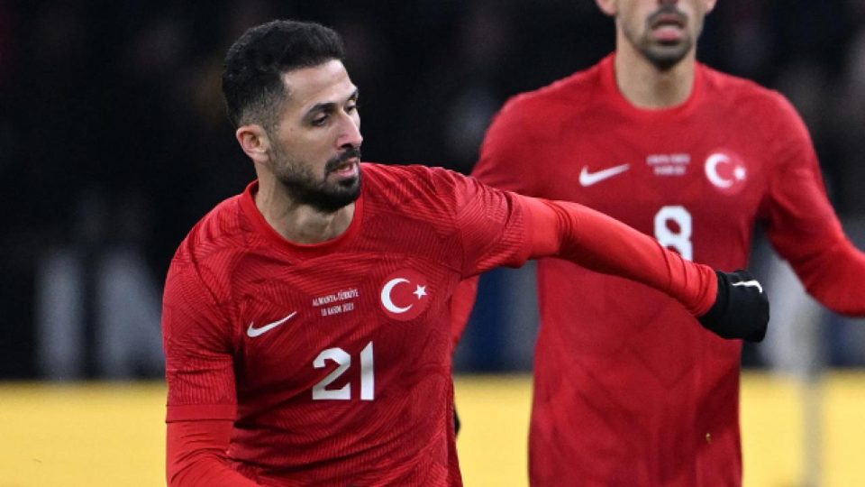 Emre Akbaba aday kadrodan çıkarıldı