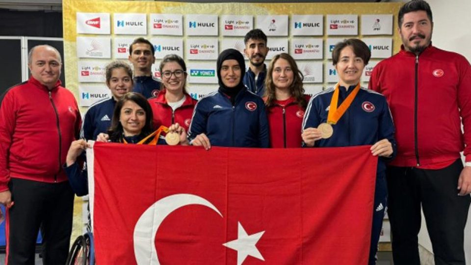 Para badmintonculardan Japonya’da 2 madalya
