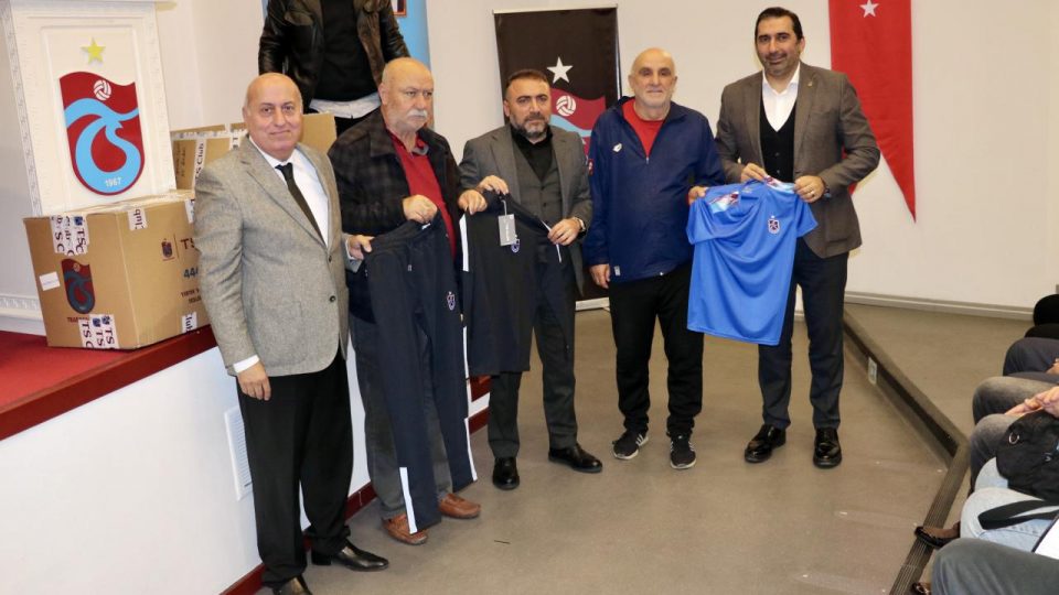 Trabzonspor’dan amatör futbol takımlarına malzeme desteği