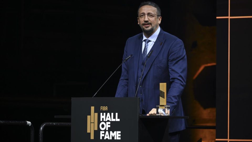 FIBA’nın 2026 Hall of Fame listesine seçilen Hidayet Türkoğlu onurlandırıldı